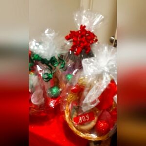 Christmas baskets for ladies